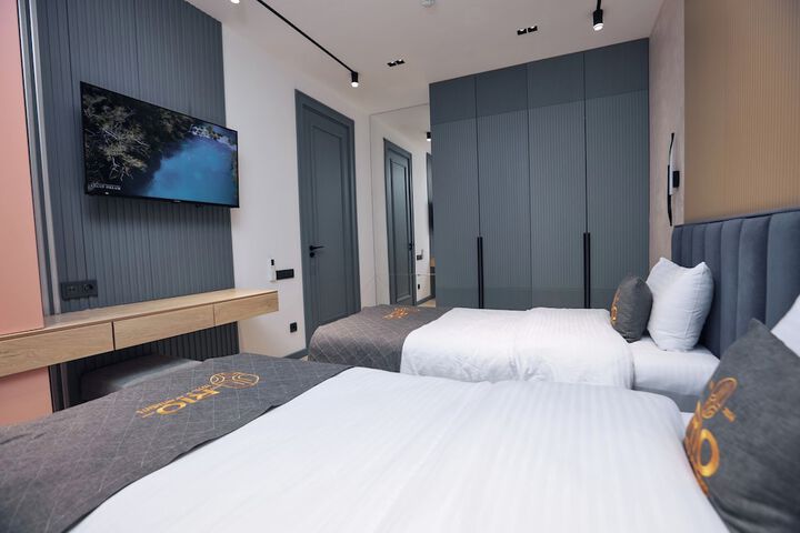 Room 46 of 87