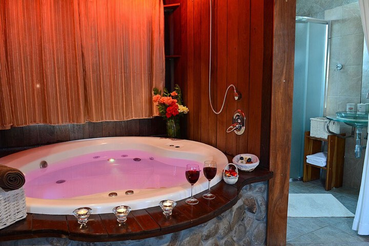 Hot Tub 75 of 110