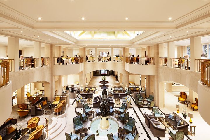 Entrance & Lobby