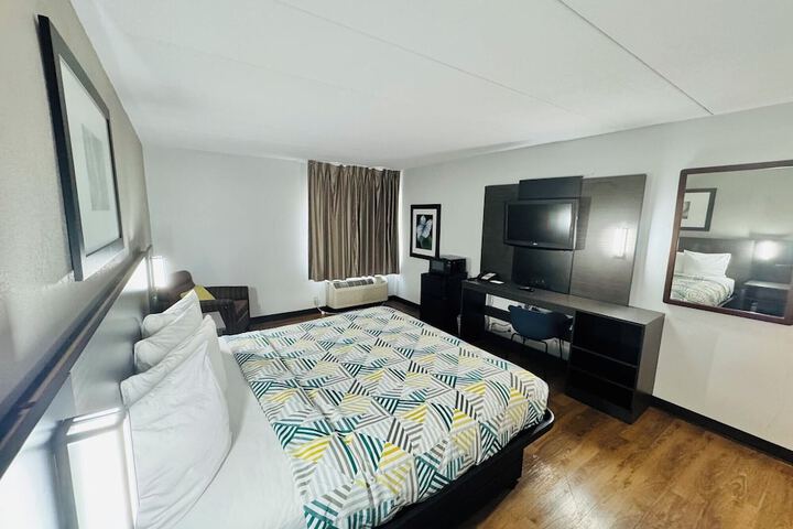 Room 36 of 91