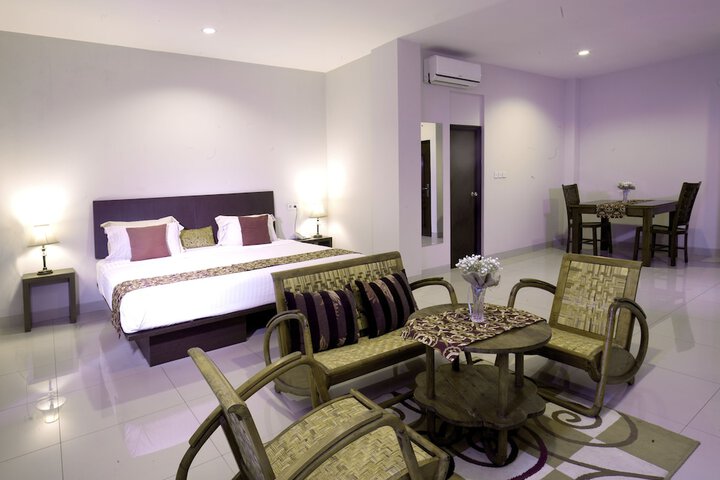 Room 28 of 116