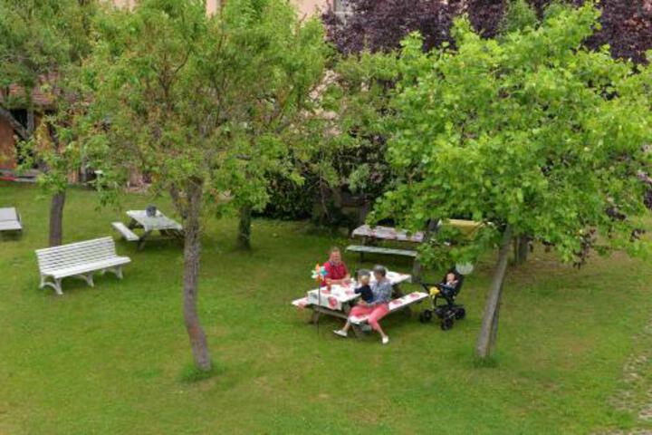 Les Amandiers