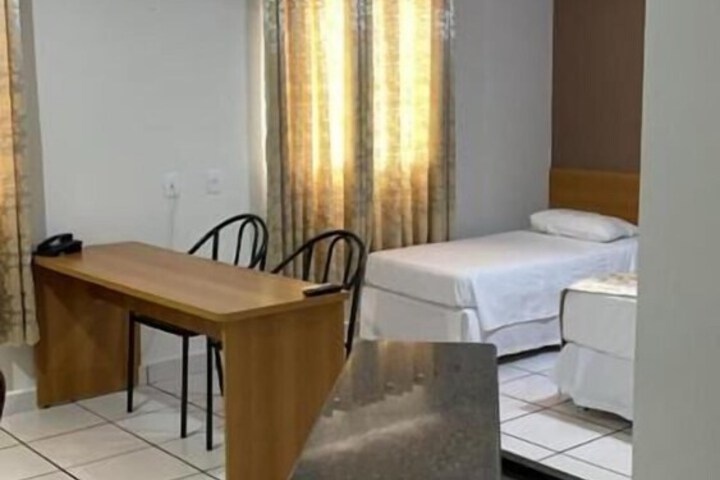Room 7 of 28