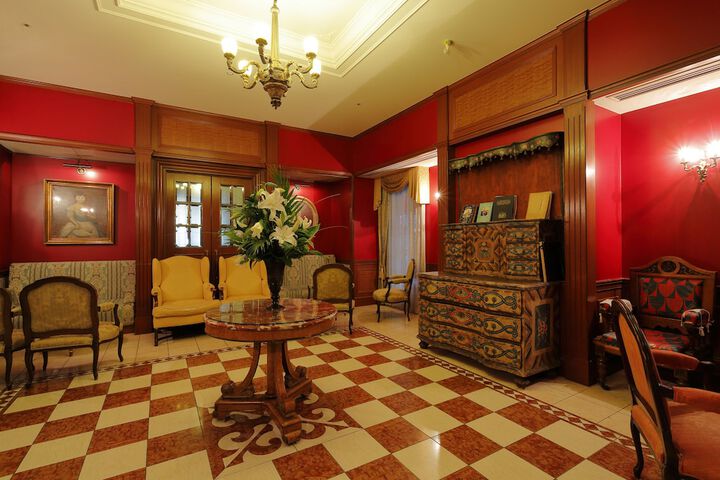 Hotel Interior 4 of 89