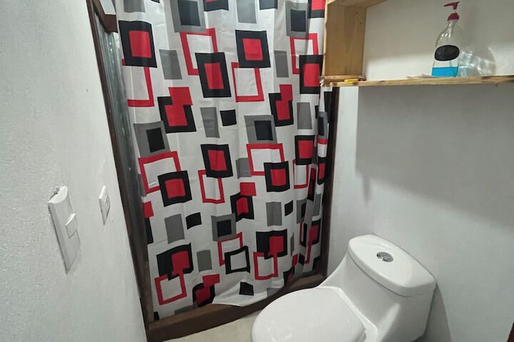 Room 17 of 19