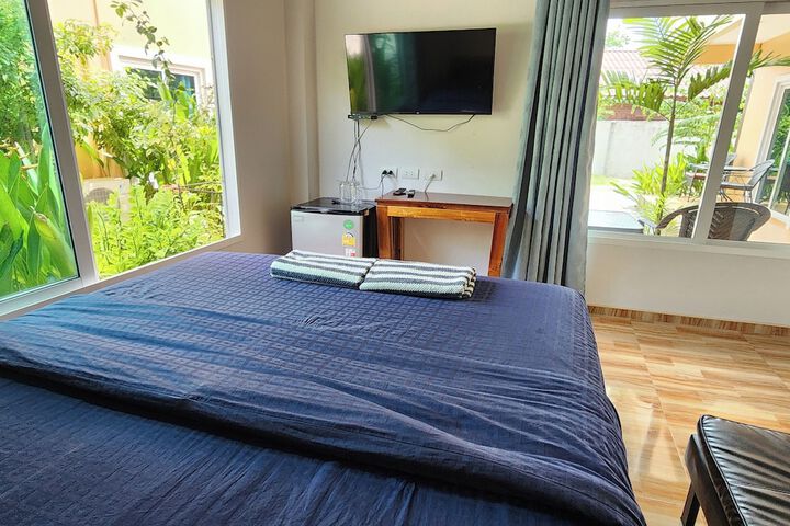 Room 4 of 26