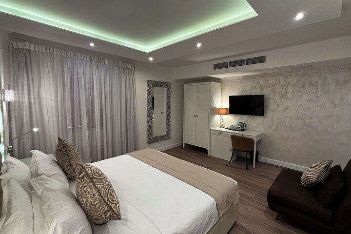 Room 10 of 58