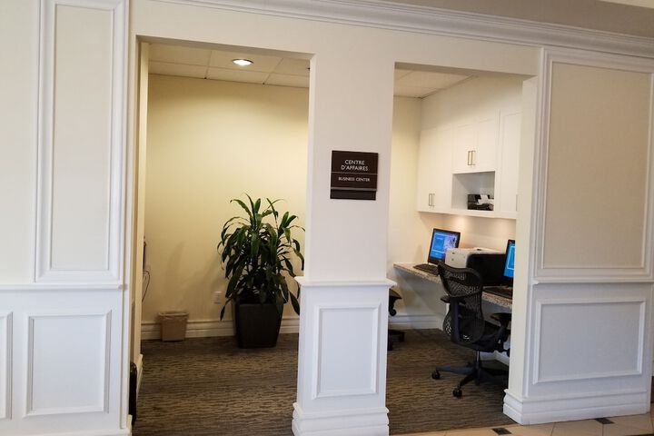 Business Center 32 of 36