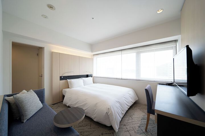 Room 16 of 53