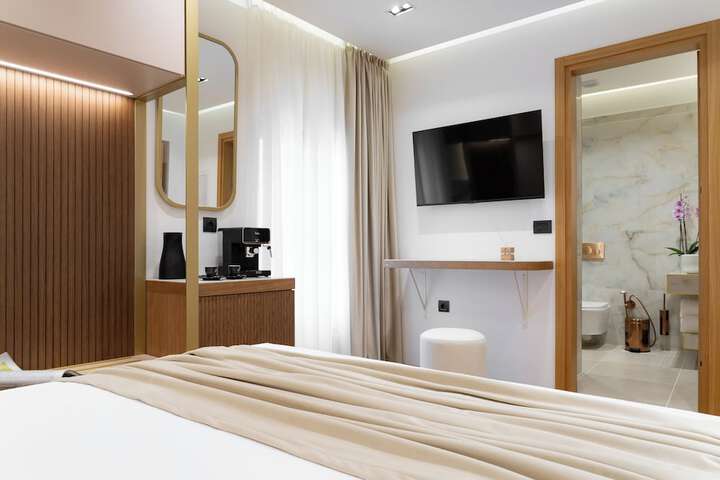 Room 21 of 60