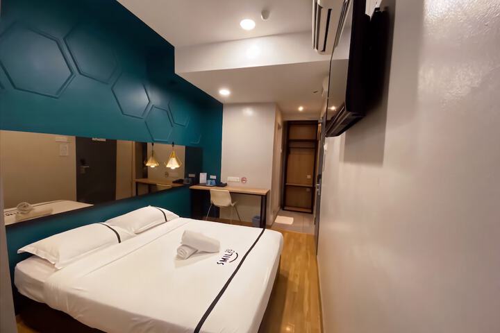 Room 12 of 41