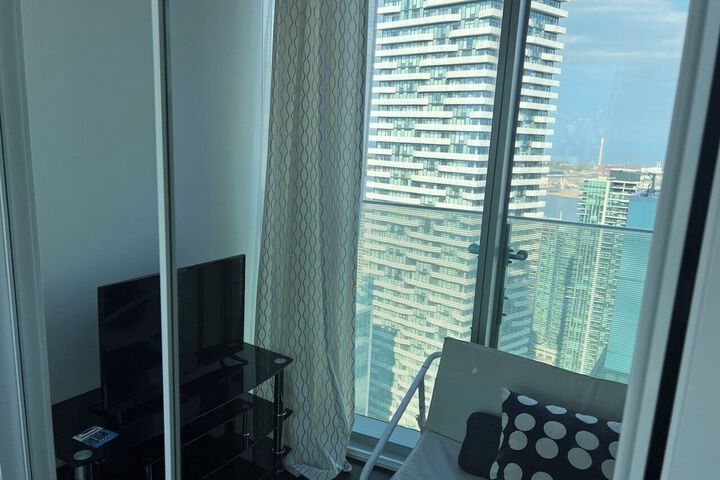 Room 620 of 931