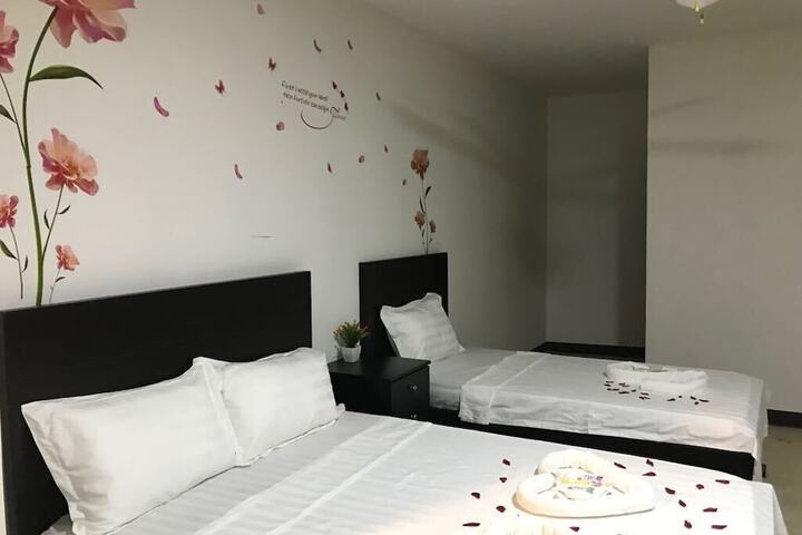 Room 12 of 15