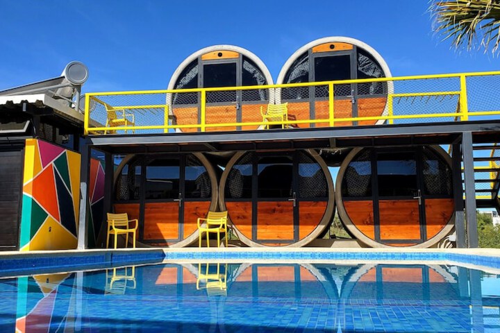 Pool 18 of 45