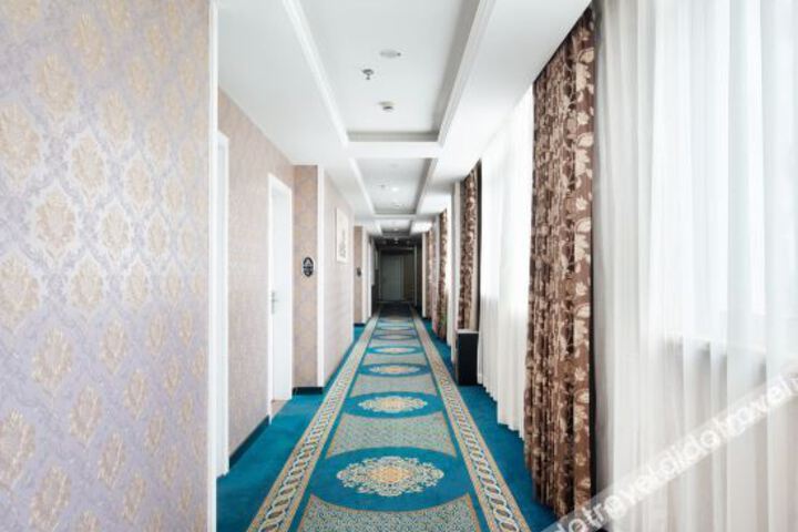 Hotel Interior 9 of 27