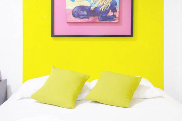 Room 21 of 80