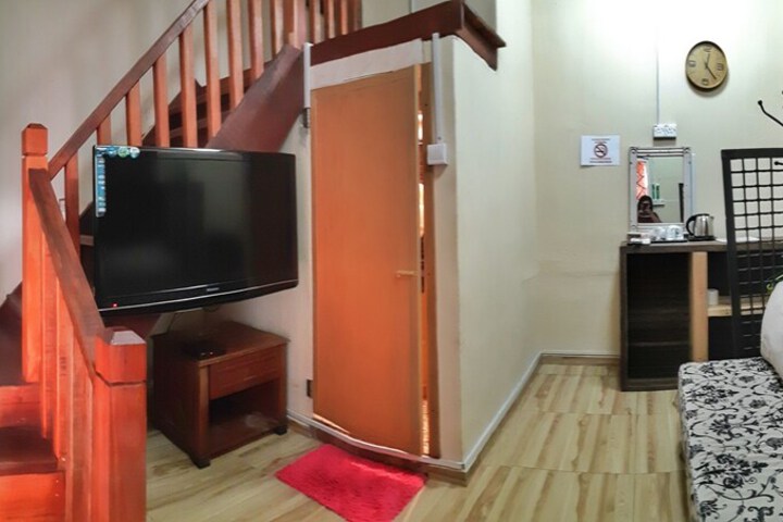Room 10 of 47