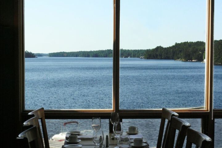 Dining 62 of 100