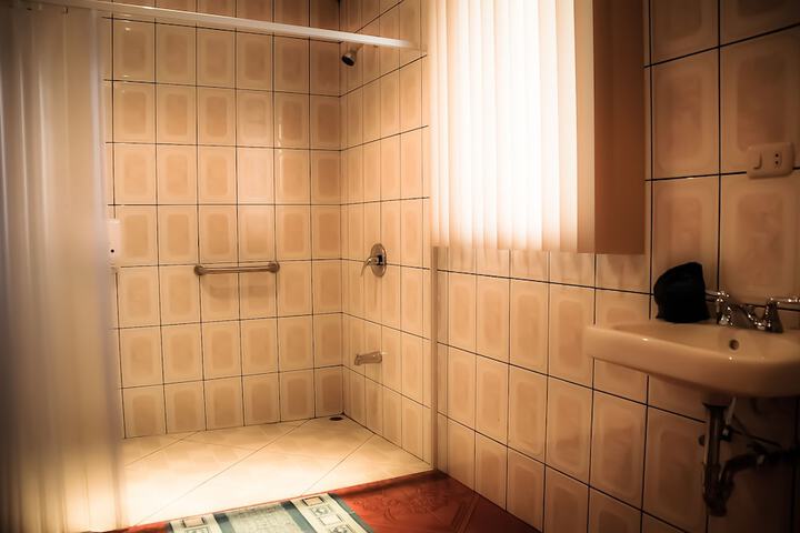 Room 25 of 35
