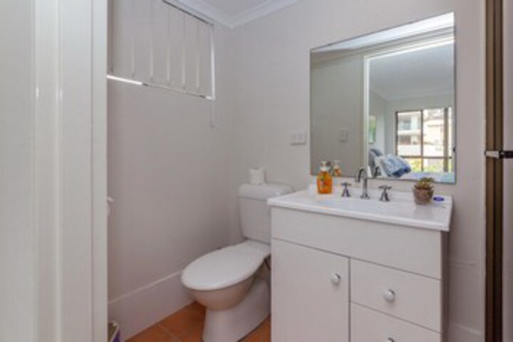 Room 5 of 20