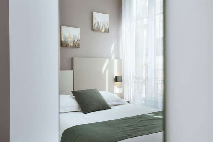 Room 36 of 76