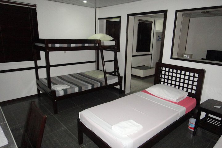 Room 16 of 53