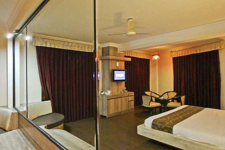 Room 8 of 23