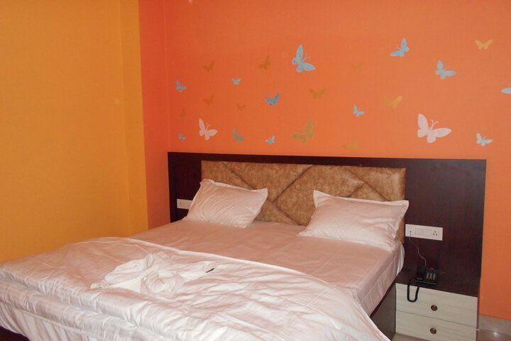 Room 5 of 22