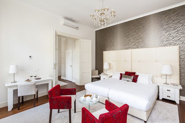 Adele Boutique Hotel in Pecs