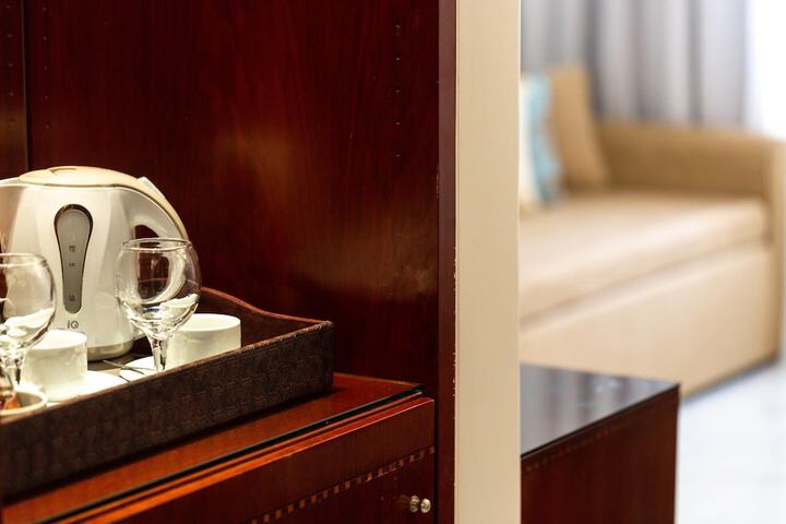 Room 42 of 357