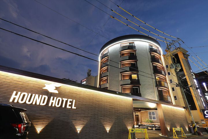 Hotel 73 of 74