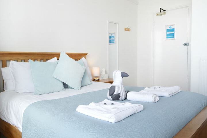 Room 15 of 92