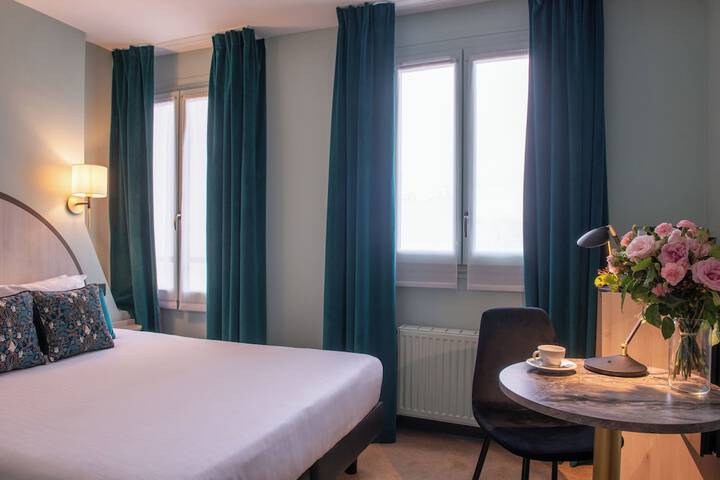 Room 30 of 52