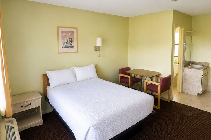 Room 8 of 21