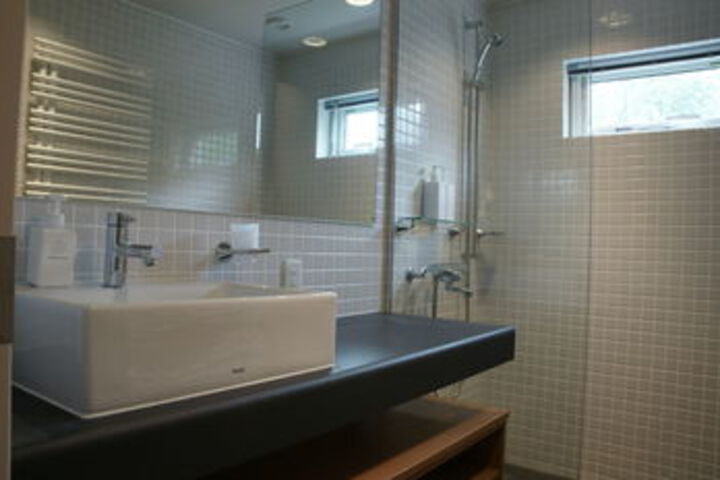 Room 6 of 35
