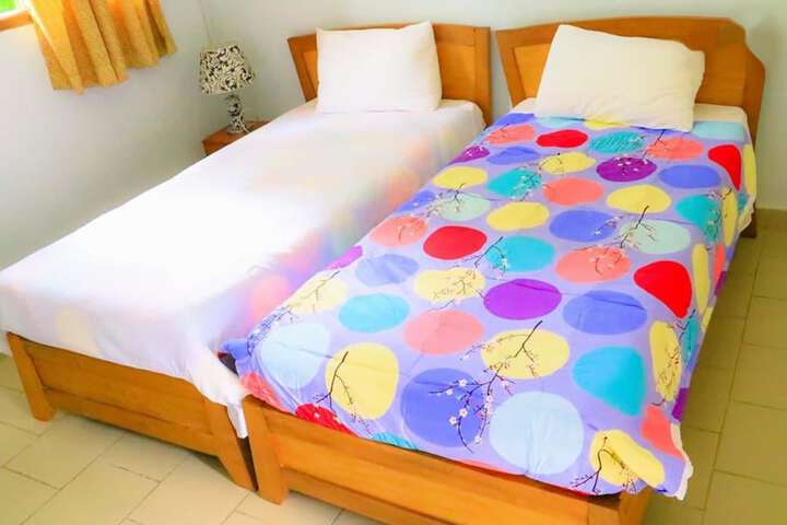 Room 5 of 23