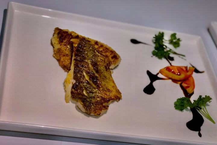 Dining 33 of 67