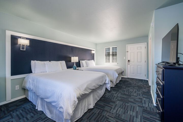 Studio Suite 1 King Bed with Sofa Bed Resort View (1 of 40)