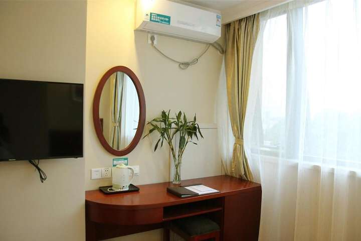Room 29 of 57