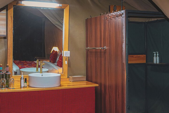 Room 23 of 38