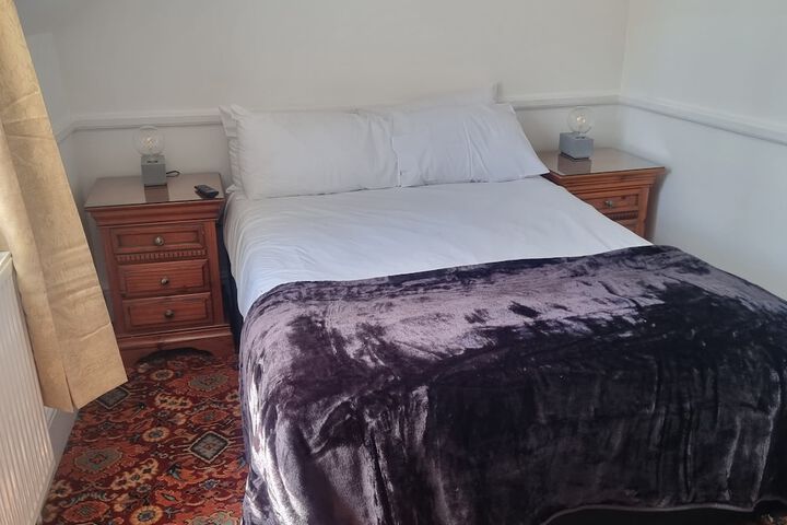 Room 20 of 33