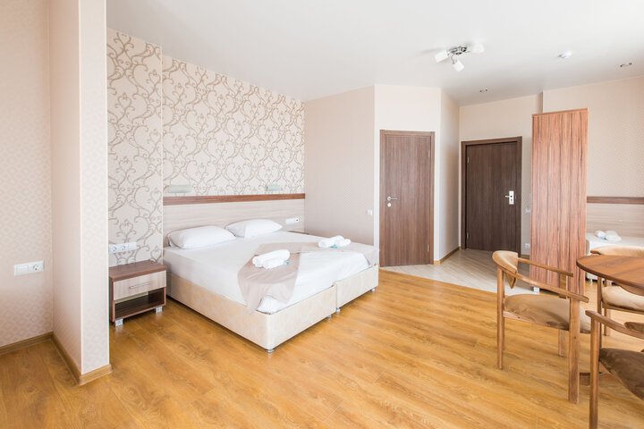 Room 25 of 46