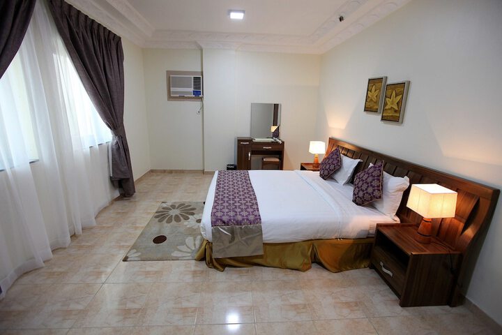 Room 8 of 63