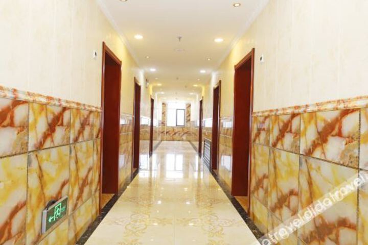 Hotel Interior 29 of 39