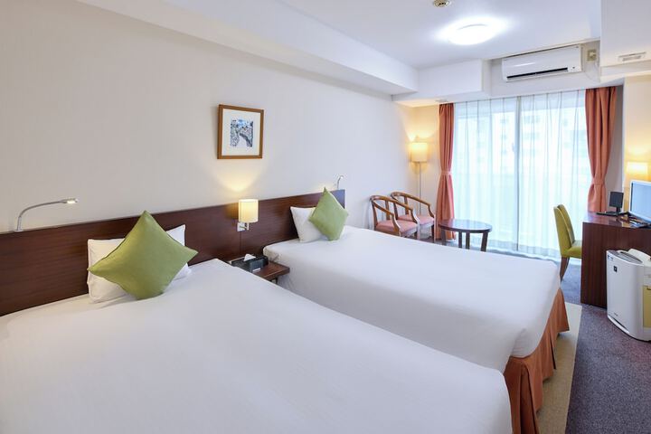 Room 10 of 92