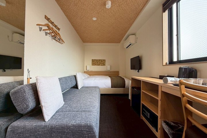 Room 18 of 41