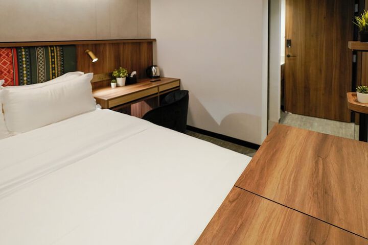 Room 7 of 35