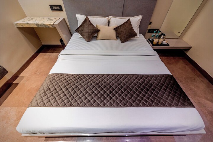 Room 5 of 46