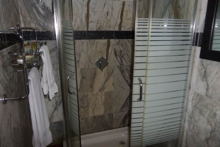 Room 8 of 20