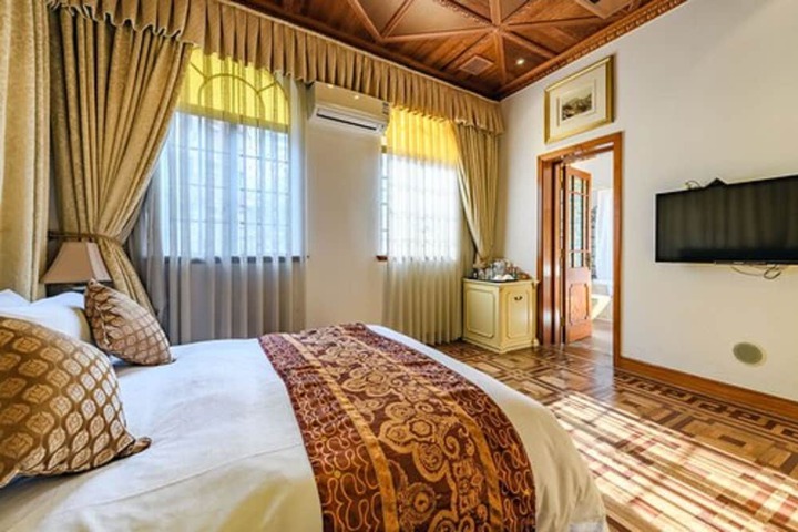 Room 47 of 111